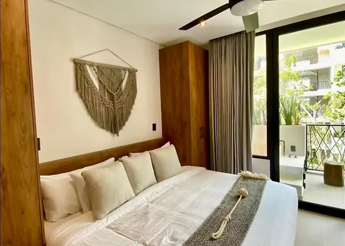 Private Jacuzzi 5 Min From The Beaches Apartment