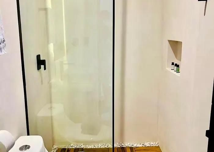 Private Jacuzzi 5 Min From The Beaches Apartment